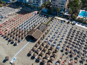 Trio Beach Apartments