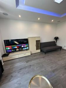 Modern Escape by Arena