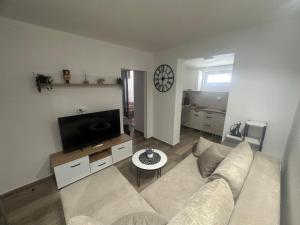 Cozy one bedroom apartment with parking - Ubytování bez kategorie ve městě Petrovac na Moru