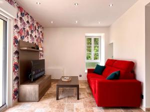 Maison avec jacuzzi - Village paisible Sacy - LES NARCISSES