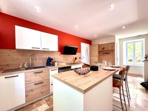 Maison avec jacuzzi - Village paisible Sacy - LES NARCISSES