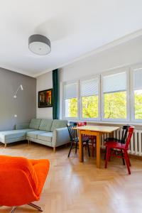 Hoza str Apt Close to everything