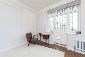 Luxury Putney flat