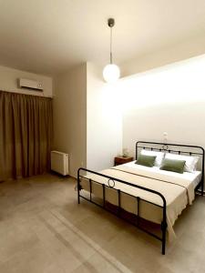 Mariannas Bright & Modern House