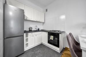 Bokserska Apt - Chopin Airport Nerby - by Rentujemy