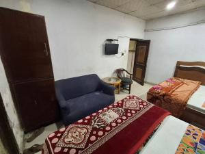 Great Diplomat Hotel DELHI ID NOT ALLOWED