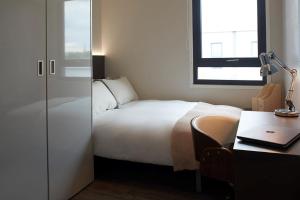 Student Only, Bronze Studio Upper Level Highbury Residence I