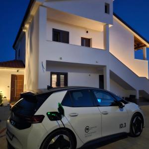 Family apartment on island Krk