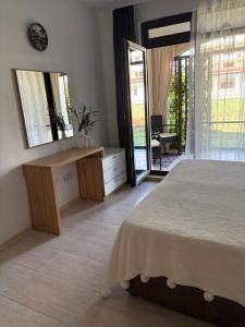 Apartment Green Life 4D02 at Smokinya beach