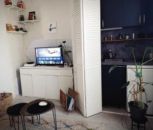 Sweet modern cocoon down Montmartre