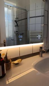 Sweet modern cocoon down Montmartre