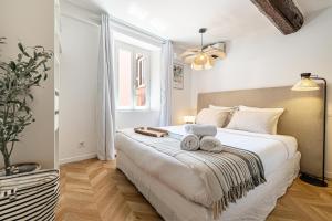 Two suites with AC in the heart of Old Nice, each with its own entrance