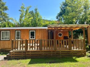 Campings Village de chalets et camping La Pierre de l'Aigle : photos des chambres