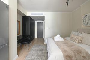 Hazel - 1Bed Studio City Escape with Views