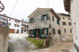 Prosecco Hill Cottage