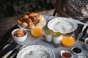 B&B / Chambres d'hotes Suites de Bruoux : photos des chambres