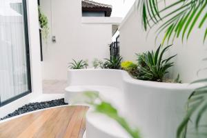 Tropical Modern Studio Loft