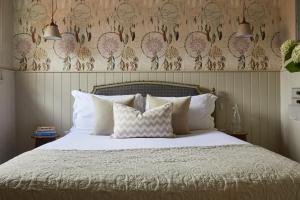 Medium Double Room room in The White Hart