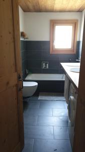 Chalet de charme aux Paccots en famille !