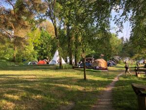 Tipi Camp für Gruppen direkt am See, an der Mecklenburger Seenplatte