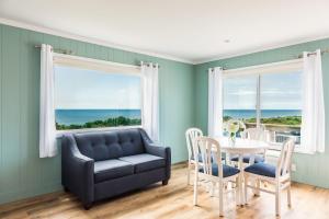 Deluxe King Studio room in Hartman's Briney Breezes Beach Resort