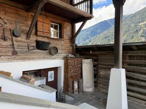 Casa Cavardiras - Historic Chalet from 1862