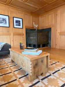 Casa Cavardiras - Historic Chalet from 1862