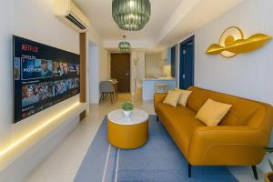 Luxury & Modern 2BR Penthouse in BGC