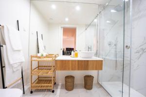 Golden Nest Madeira by LovelyStay