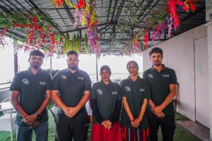 THE Grahil Hotel & Restaurant !Awarded Hotel ! BALCONY ROOMS With BEST Valley View Roof top Cafe ! Near JW Marriott Mussoorie