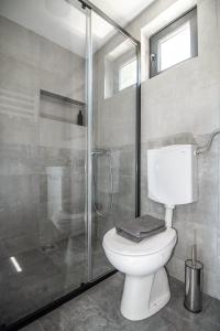 Black Emerald - Vrdnik