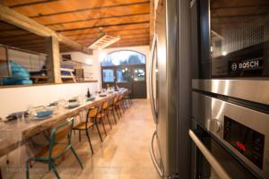 Maisons de vacances Gite Aux Couleurs de Saint Martin avec SPA-Billard : photos des chambres