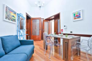 GuestHost - La Casa del Presepe Central House