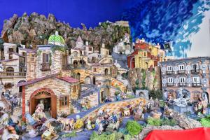 GuestHost - La Casa del Presepe Central House