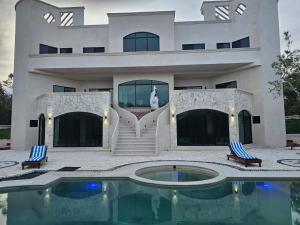 Villa Luxury Cissne -Vive el encanto en la Riviera Maya