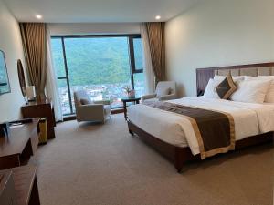 YEN BIEN LUXURY HOTEL