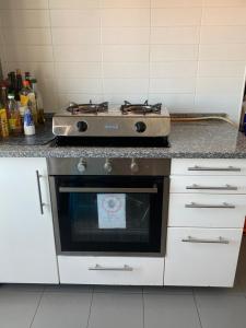 Quarto perto de Expor 1 Moscavide