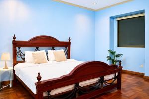 Tagaytay Resthouse with Swimming Pool, Billiards up to 15pax