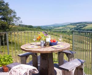 Deluxe Apartment room in Lobhill Farmhouse Bed and Breakfast
