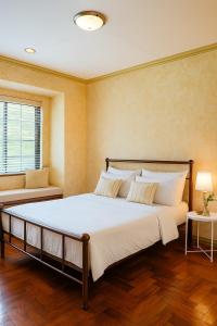 Lovely Villa in Tagaytay with Swimming Pool & Billiards up to 25pax