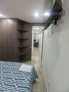 Apartaestudio amoblado, Edificio Avanzzare T2-504