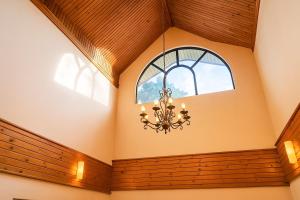 Bali inspired Villa in Tagaytay with Pool and Billiards up to 12pax