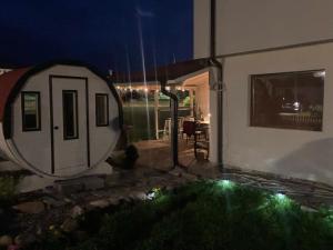 Къща за гости В 12 и 5