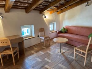 SMARTnoOK Rooms and Apartment