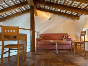 SMARTnoOK Rooms and Apartment 