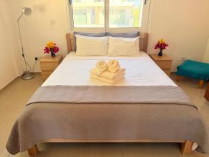 Lovely holiday home,Kapparis,2 swimming pools,Wifi