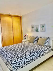 Elegant Villa - Oceanview, Heated pool