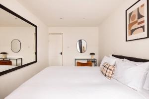 West Kilburn - Simple 3 Bedroom House