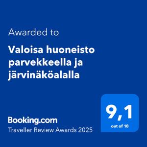 Valoisa huoneisto parvekkeella ja järvinäköalalla