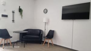 Paradise Garden Sweet Studio